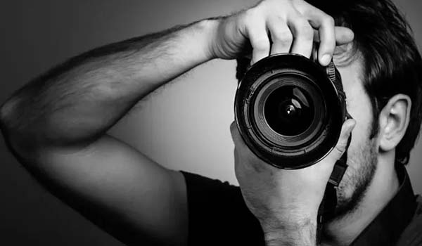 عکاسی برای کسب و کار در شرایط اقتصادی سخت و تحریم‌ها | راهنمای تخصصی برای موفقیت در ایران